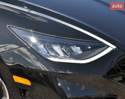 Чорний Хендай Соната, об'ємом двигуна 2.5 л та пробігом 8 тис. км за 23900 $, фото 2 на Automoto.ua