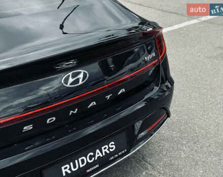 Черный Хендай Соната, объемом двигателя 2 л и пробегом 70 тыс. км за 21000 $, фото 7 на Automoto.ua