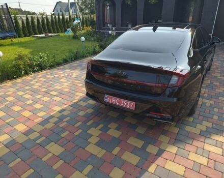 Чорний Хендай Соната, об'ємом двигуна 2.5 л та пробігом 103 тис. км за 25500 $, фото 2 на Automoto.ua