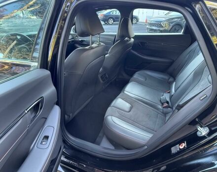 Черный Хендай Соната, объемом двигателя 2.5 л и пробегом 10 тыс. км за 10900 $, фото 9 на Automoto.ua