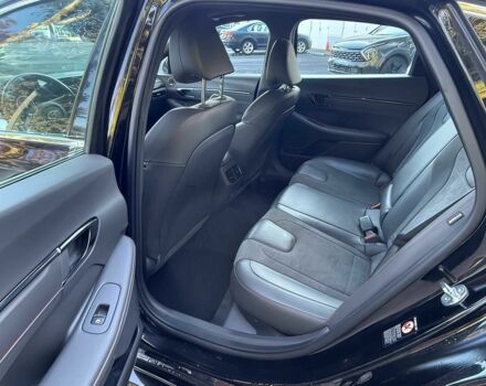 Черный Хендай Соната, объемом двигателя 2.5 л и пробегом 30 тыс. км за 11000 $, фото 9 на Automoto.ua