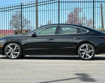 Черный Хендай Соната, объемом двигателя 1.6 л и пробегом 28 тыс. км за 5200 $, фото 2 на Automoto.ua