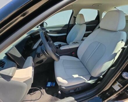 Черный Хендай Соната, объемом двигателя 0 л и пробегом 13 тыс. км за 20000 $, фото 5 на Automoto.ua