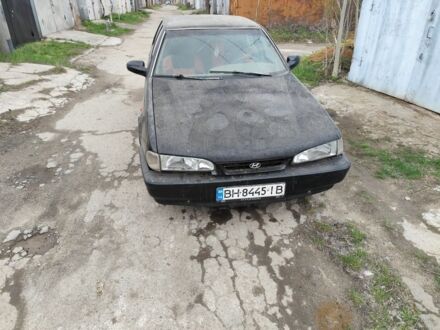 Хендай Соната 1993 у Южне (Південне) на Automoto.ua Чорний Хендай Соната, об'ємом двигуна 2 л та пробігом 350 тис. км за 500 $, фото 1 на Automoto.ua