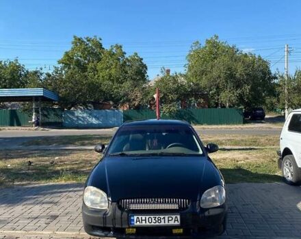 Черный Хендай Соната, объемом двигателя 2 л и пробегом 170 тыс. км за 2700 $, фото 1 на Automoto.ua