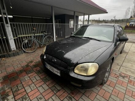 Черный Хендай Соната, объемом двигателя 2 л и пробегом 400 тыс. км за 1543 $, фото 1 на Automoto.ua