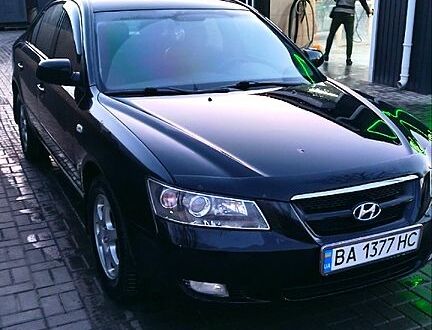 Чорний Хендай Соната, об'ємом двигуна 2 л та пробігом 245 тис. км за 5000 $, фото 1 на Automoto.ua