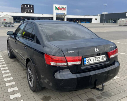 Чорний Хендай Соната, об'ємом двигуна 2 л та пробігом 330 тис. км за 5400 $, фото 1 на Automoto.ua