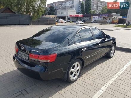 Хендай Соната 2006 у Ужгороді на Automoto.ua Чорний Хендай Соната, об'ємом двигуна 2.4 л та пробігом 290 тис. км за 7400 $, фото 1 на Automoto.ua