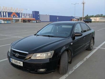 Хендай Соната 2007 в Сумах на Automoto.ua Черный Хендай Соната, объемом двигателя 2 л и пробегом 304 тыс. км за 5300 $, фото 1 на Automoto.ua