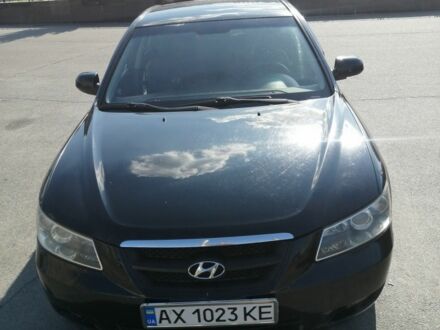 Хендай Соната 2007 в Новоукраинке на Automoto.ua Черный Хендай Соната, объемом двигателя 2 л и пробегом 313 тыс. км за 5759 $, фото 1 на Automoto.ua
