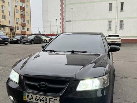 Черный Хендай Соната, объемом двигателя 2.4 л и пробегом 214 тыс. км за 7000 $, фото 1 на Automoto.ua