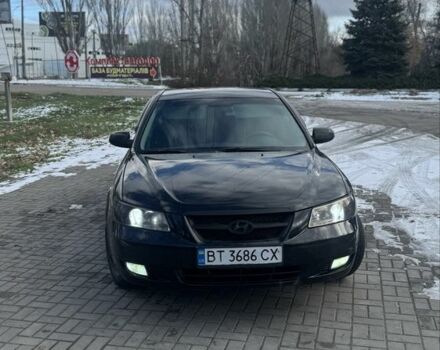 Черный Хендай Соната, объемом двигателя 2 л и пробегом 240 тыс. км за 5399 $, фото 1 на Automoto.ua