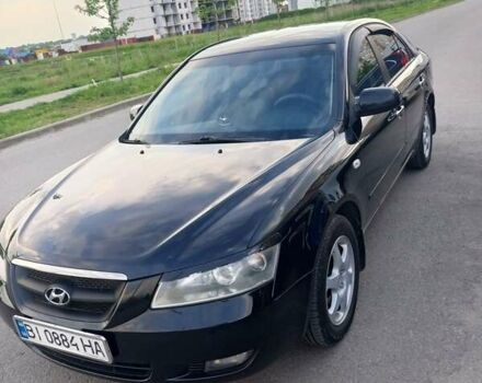 Черный Хендай Соната, объемом двигателя 2 л и пробегом 315 тыс. км за 4800 $, фото 1 на Automoto.ua