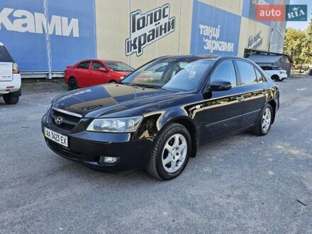 Чорний Хендай Соната, об'ємом двигуна 2 л та пробігом 160 тис. км за 3700 $, фото 1 на Automoto.ua