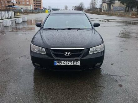 Черный Хендай Соната, объемом двигателя 2.4 л и пробегом 350 тыс. км за 7000 $, фото 1 на Automoto.ua