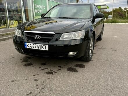 Чорний Хендай Соната, об'ємом двигуна 2.4 л та пробігом 270 тис. км за 4900 $, фото 1 на Automoto.ua
