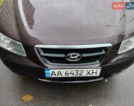 Чорний Хендай Соната, об'ємом двигуна 2 л та пробігом 353 тис. км за 3150 $, фото 1 на Automoto.ua