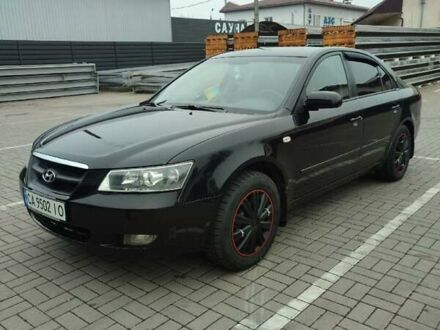 Черный Хендай Соната, объемом двигателя 2 л и пробегом 244 тыс. км за 6000 $, фото 1 на Automoto.ua