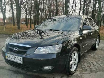 Чорний Хендай Соната, об'ємом двигуна 2.4 л та пробігом 290 тис. км за 5800 $, фото 1 на Automoto.ua