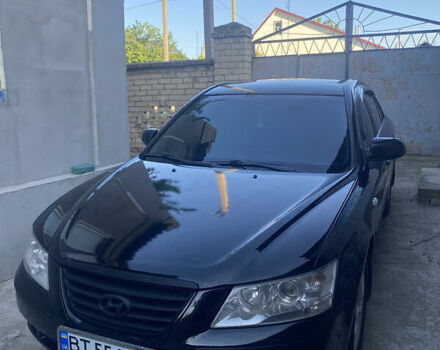 Черный Хендай Соната, объемом двигателя 2 л и пробегом 231 тыс. км за 6144 $, фото 1 на Automoto.ua