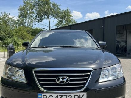 Чорний Хендай Соната, об'ємом двигуна 2 л та пробігом 173 тис. км за 6000 $, фото 1 на Automoto.ua