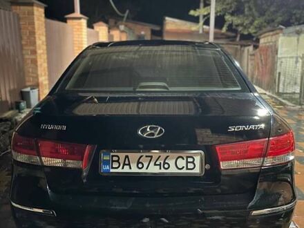 Черный Хендай Соната, объемом двигателя 2.4 л и пробегом 235 тыс. км за 5500 $, фото 1 на Automoto.ua