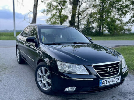 Хендай Соната 2009 в Виннице на Automoto.ua Черный Хендай Соната, объемом двигателя 3.3 л и пробегом 227 тыс. км за 5999 $, фото 1 на Automoto.ua