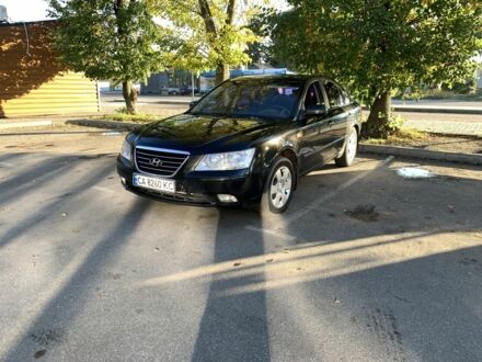 Черный Хендай Соната, объемом двигателя 2 л и пробегом 250 тыс. км за 6300 $, фото 1 на Automoto.ua