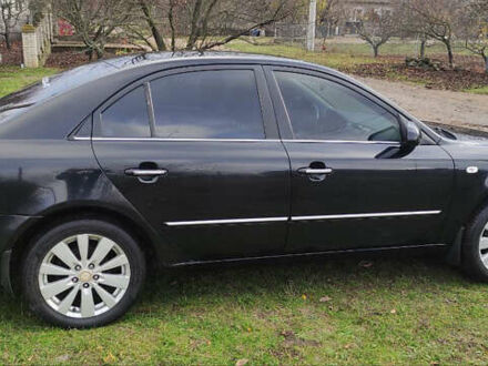 Черный Хендай Соната, объемом двигателя 2.4 л и пробегом 275 тыс. км за 6000 $, фото 1 на Automoto.ua