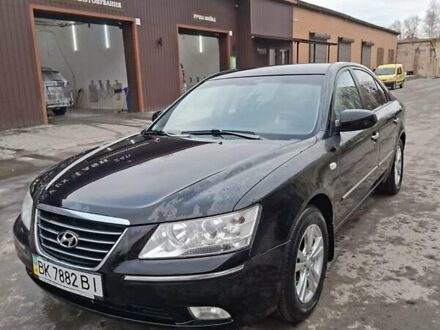 Чорний Хендай Соната, об'ємом двигуна 2 л та пробігом 264 тис. км за 5400 $, фото 1 на Automoto.ua