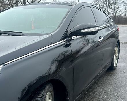 Чорний Хендай Соната, об'ємом двигуна 2 л та пробігом 310 тис. км за 8000 $, фото 1 на Automoto.ua