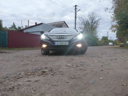 Хендай Соната 2010 в Смеле на Automoto.ua Черный Хендай Соната, объемом двигателя 2 л и пробегом 200 тыс. км за 7000 $, фото 1 на Automoto.ua