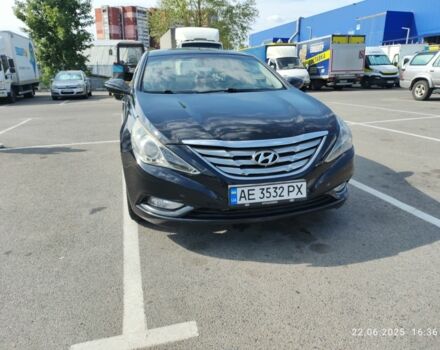 Черный Хендай Соната, объемом двигателя 2 л и пробегом 230 тыс. км за 7200 $, фото 1 на Automoto.ua