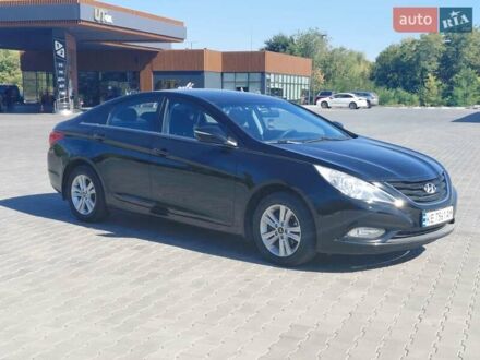 Чорний Хендай Соната, об'ємом двигуна 2 л та пробігом 180 тис. км за 7500 $, фото 1 на Automoto.ua
