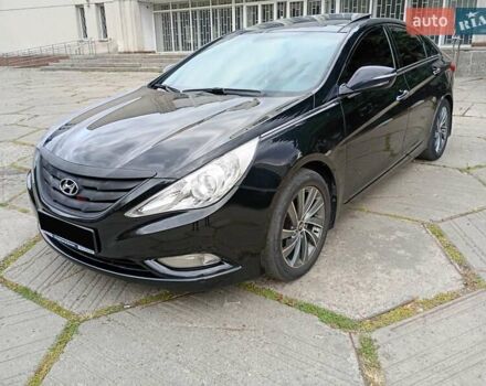 Чорний Хендай Соната, об'ємом двигуна 2.36 л та пробігом 187 тис. км за 9000 $, фото 1 на Automoto.ua