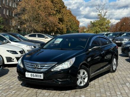 Черный Хендай Соната, объемом двигателя 2 л и пробегом 234 тыс. км за 7900 $, фото 1 на Automoto.ua