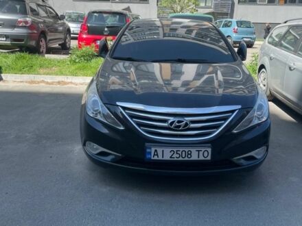 Хендай Соната 2012 в Вышгороде на Automoto.ua Черный Хендай Соната, объемом двигателя 2 л и пробегом 500 тыс. км за 7500 $, фото 1 на Automoto.ua
