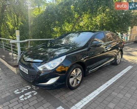Чорний Хендай Соната, об'ємом двигуна 2 л та пробігом 147 тис. км за 10300 $, фото 1 на Automoto.ua