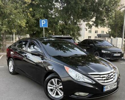 Чорний Хендай Соната, об'ємом двигуна 2.36 л та пробігом 158 тис. км за 8900 $, фото 1 на Automoto.ua