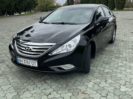 Черный Хендай Соната, объемом двигателя 2 л и пробегом 190 тыс. км за 7600 $, фото 1 на Automoto.ua