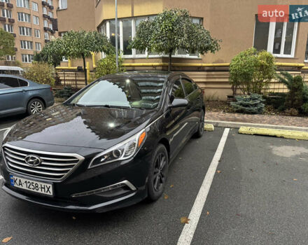 Черный Хендай Соната, объемом двигателя 2.36 л и пробегом 219 тыс. км за 10000 $, фото 1 на Automoto.ua