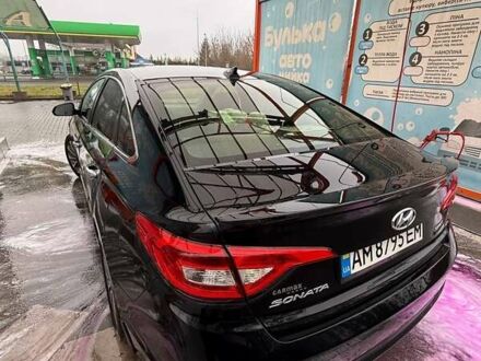 Чорний Хендай Соната, об'ємом двигуна 2.36 л та пробігом 190 тис. км за 12500 $, фото 1 на Automoto.ua