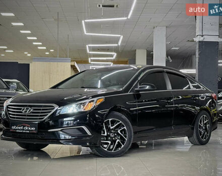 Чорний Хендай Соната, об'ємом двигуна 2.4 л та пробігом 239 тис. км за 10399 $, фото 1 на Automoto.ua