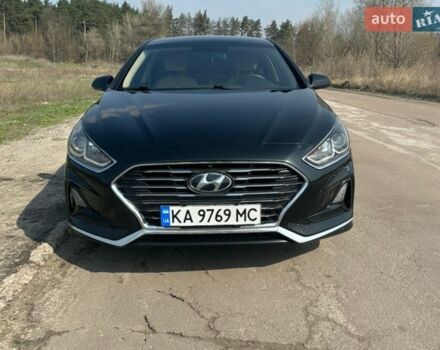Черный Хендай Соната, объемом двигателя 2.36 л и пробегом 199 тыс. км за 10500 $, фото 1 на Automoto.ua
