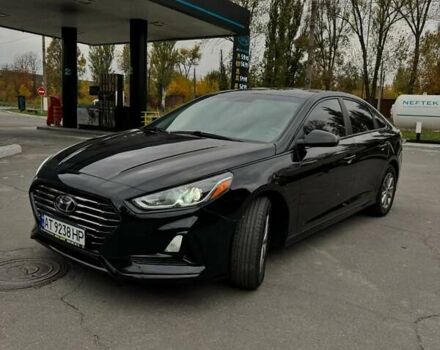 Черный Хендай Соната, объемом двигателя 2.36 л и пробегом 185 тыс. км за 12300 $, фото 1 на Automoto.ua