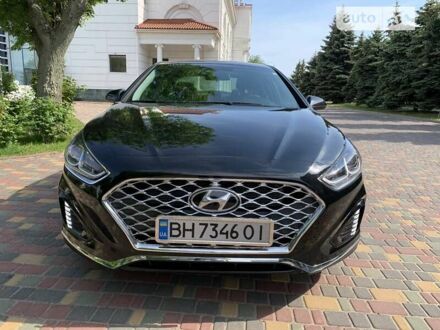 Хендай Соната 2018 у Одесі на Automoto.ua Чорний Хендай Соната, об'ємом двигуна 2.4 л та пробігом 90 тис. км за 15500 $, фото 1 на Automoto.ua