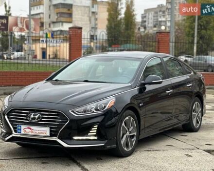 Чорний Хендай Соната, об'ємом двигуна 2 л та пробігом 45 тис. км за 19999 $, фото 1 на Automoto.ua
