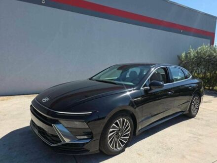 Черный Хендай Соната, объемом двигателя 0 л и пробегом 13 тыс. км за 20000 $, фото 1 на Automoto.ua