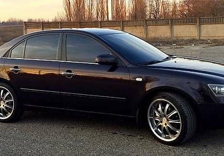 Фиолетовый Хендай Соната, объемом двигателя 2.4 л и пробегом 315 тыс. км за 7000 $, фото 2 на Automoto.ua